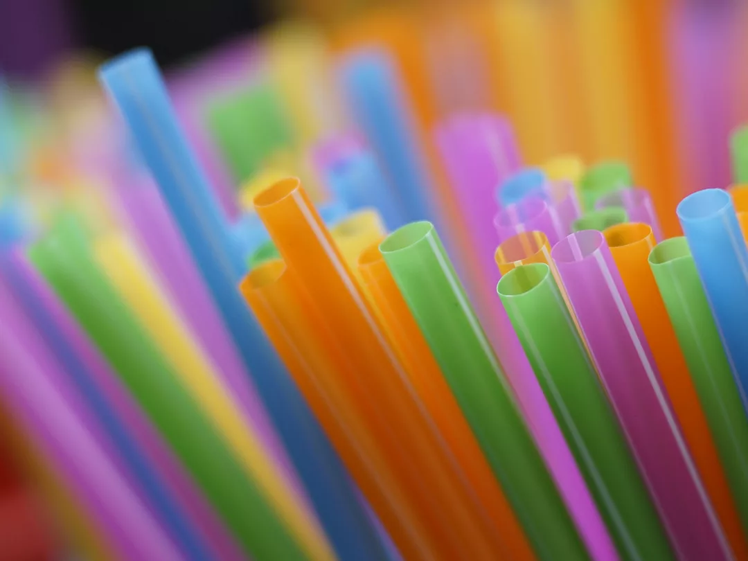 U.K. Plans to Bill Packaging Makers for Their Plastic Pollution