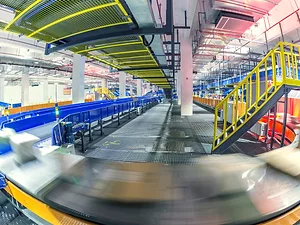 For Peak Season Order Fulfillment, Three Management Systems Prove Better Than One