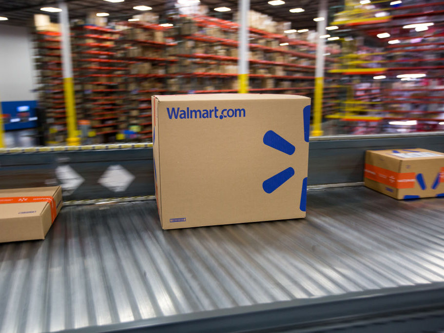 Walmart Subsidizing Some Vendors in Price War With Amazon