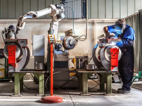The ‘Modern’ Factory Remains a Dream for Many Manufacturers