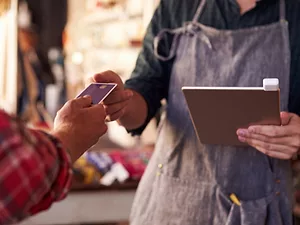Supporting Retail Logistics in the Cloud
