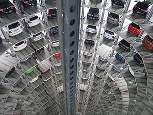 Auto Industry Fights Tariffs, Labor Challenges to Stay Profitable 