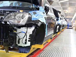 The Fabric of Industrial Change: Held Together by a Digital Thread