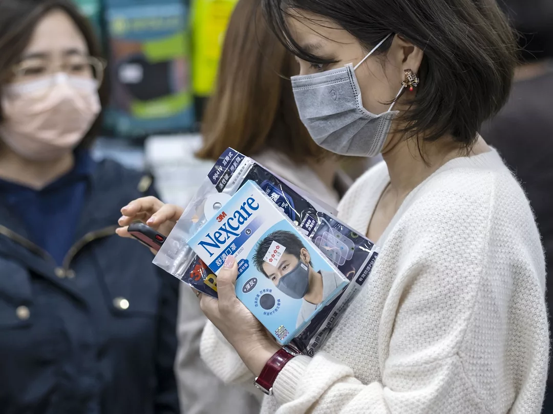 Virus Deaths Stir Calls in China to Clean Up Air Pollution
