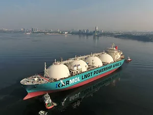 Mobile Power Plants Are Taking to the High Seas