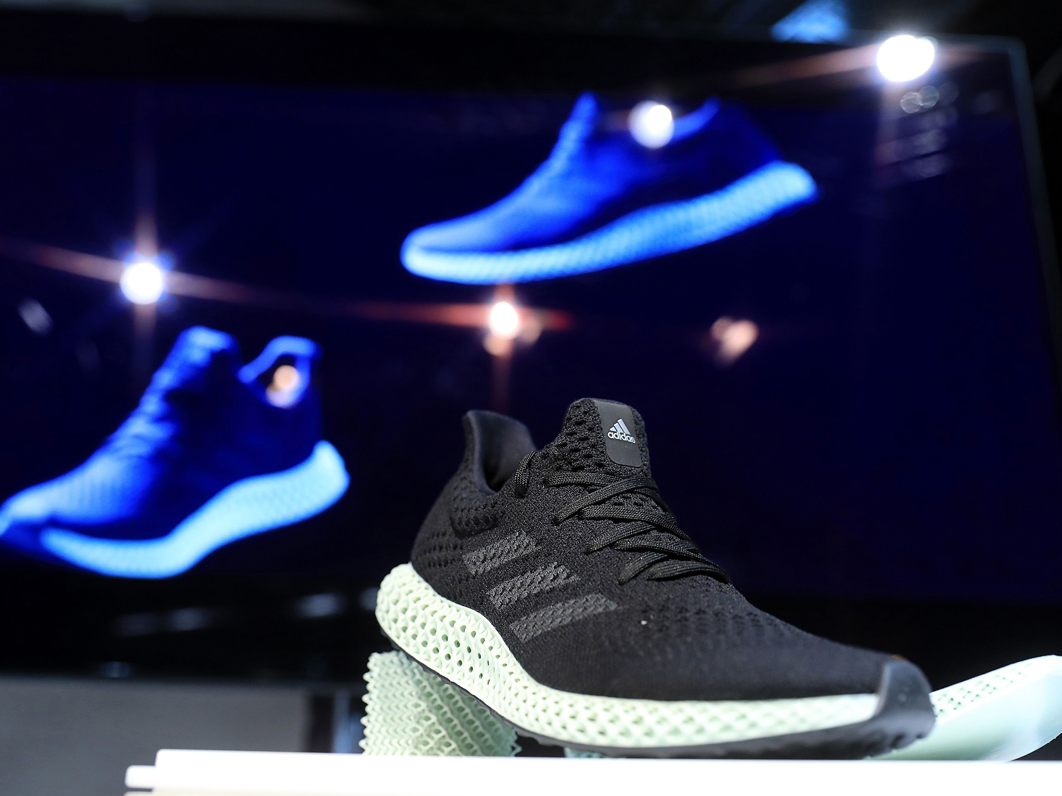 Leerling telescoop twist Nike, Adidas Output Snarled as Covid Shuts Asian Factories | 2021-07-26 |  SupplyChainBrain