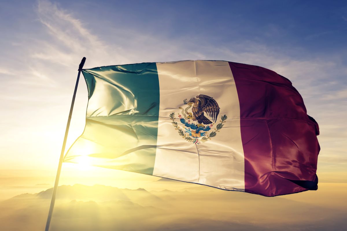 Mexico flag istock oleksii liskonih 1060039624