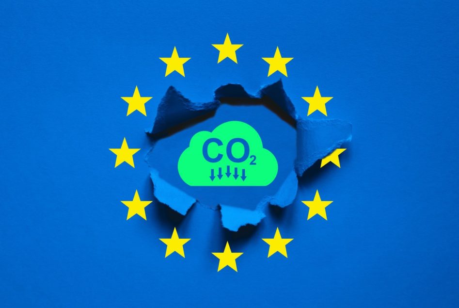 EU FLAG CO2 REDUCTION iStock Galeanu Mihai 1356925956