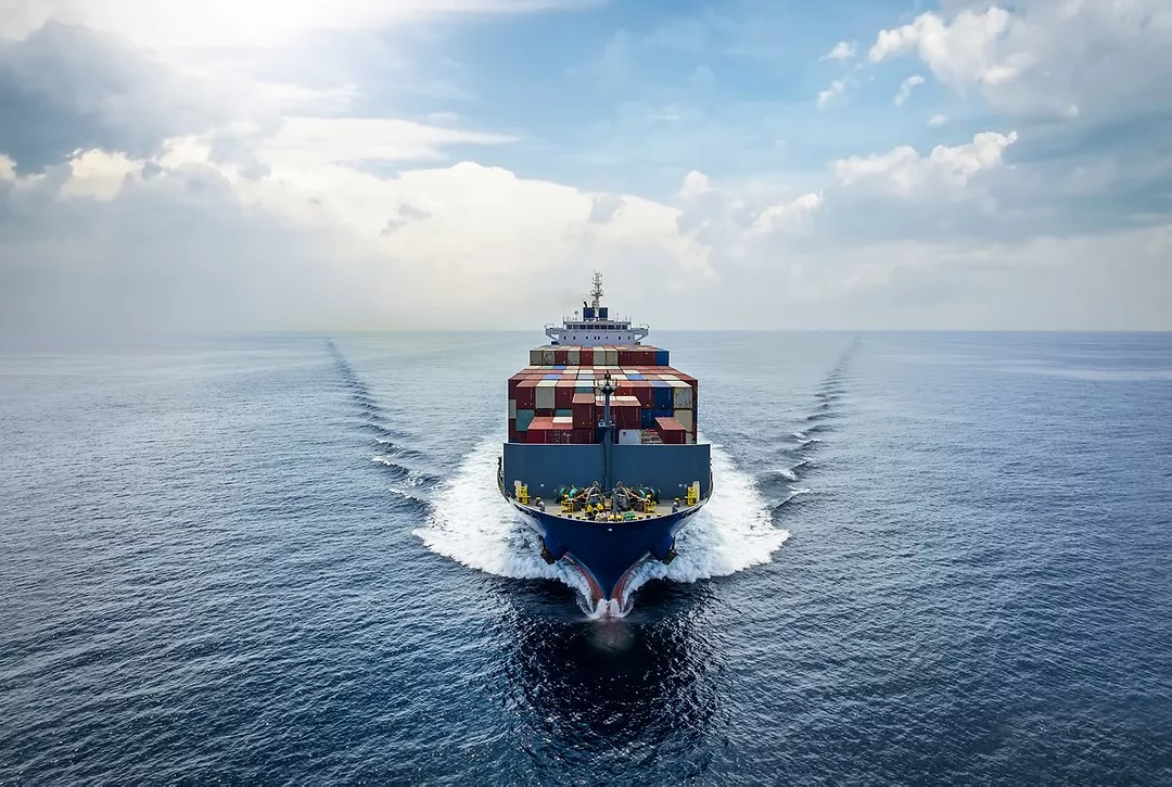 A LARGE CONTAINER SHIP AT SEA