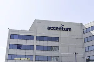 ACCENTURE OFFICE BUILDING iStock- JHVEPhoto -1165221339.jpg