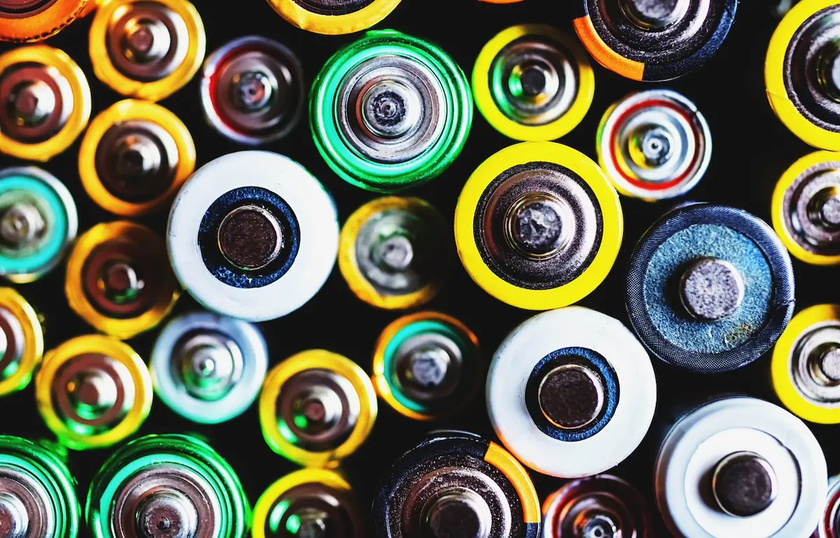 Lithium ion batteries istock 1356587830