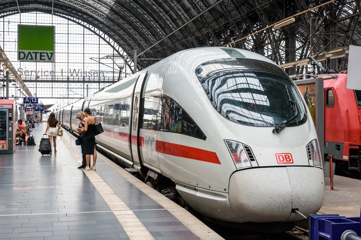 Deutsche bahn train railway istock 1798179541