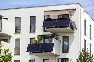 BALCONY SOLAR PANELS iStock-Maryana Serdynska-2260199689.jpg