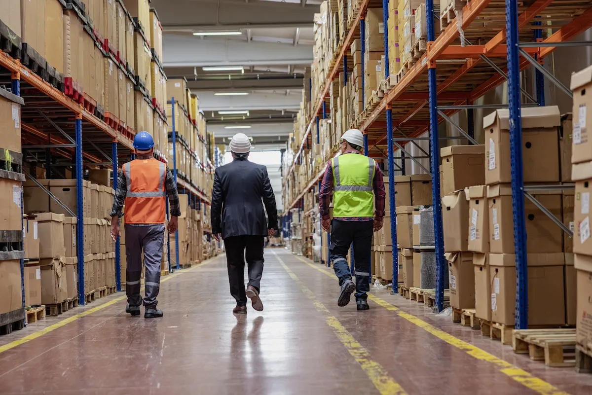 Warehouse 3pl istock 2193905574