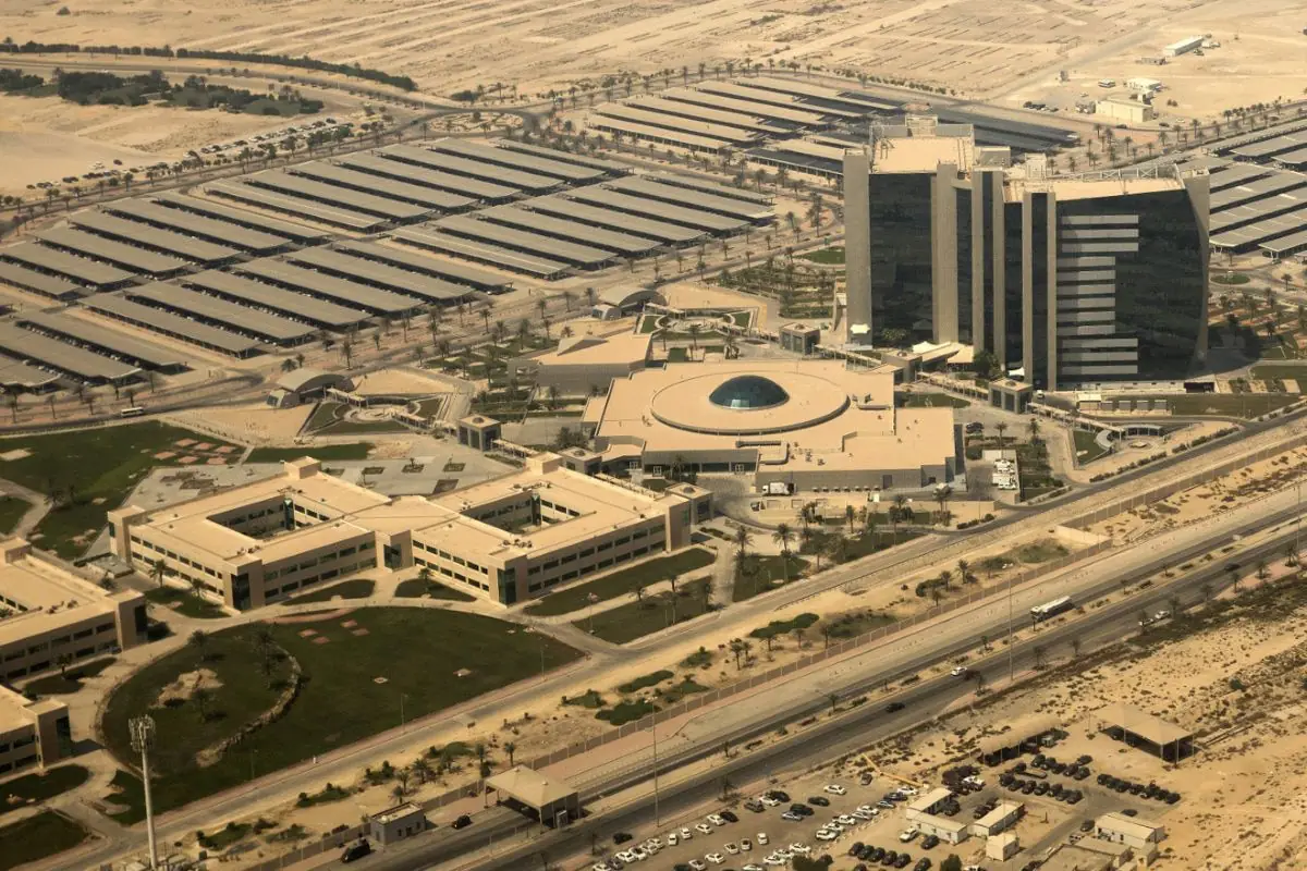Aramco hq saudi arabia oil bloomberg